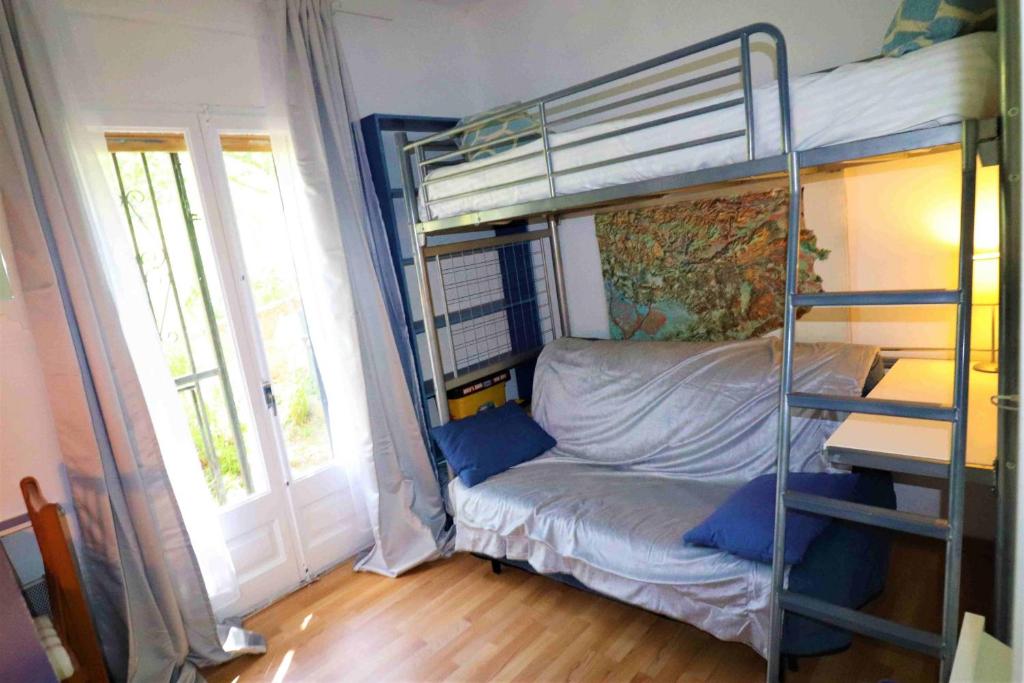Postel nebo postele na pokoji v ubytování Pujada Puig Rom 126 Roses -Immo Barneda