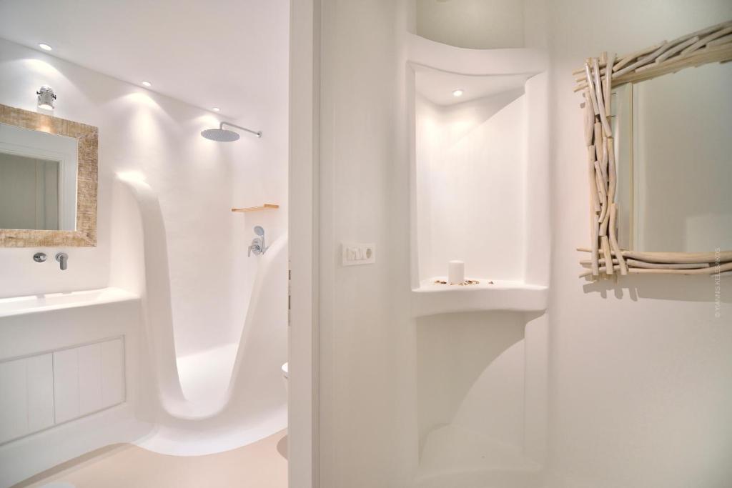 Łazienka w obiekcie Villa Kimothoe by Thalassa Residence Mykonos