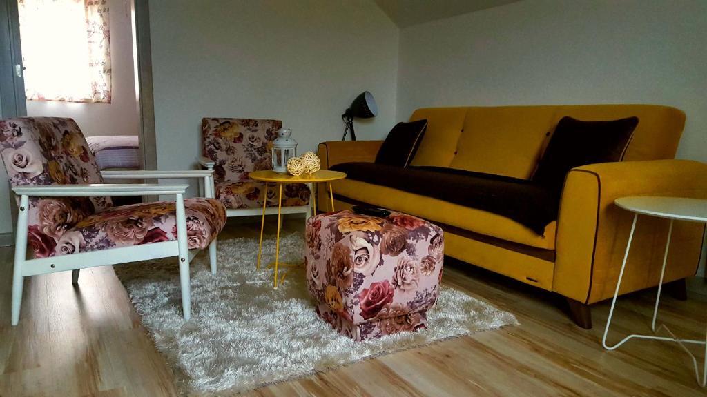 Posedenie v ubytovaní Apartment Kalimero