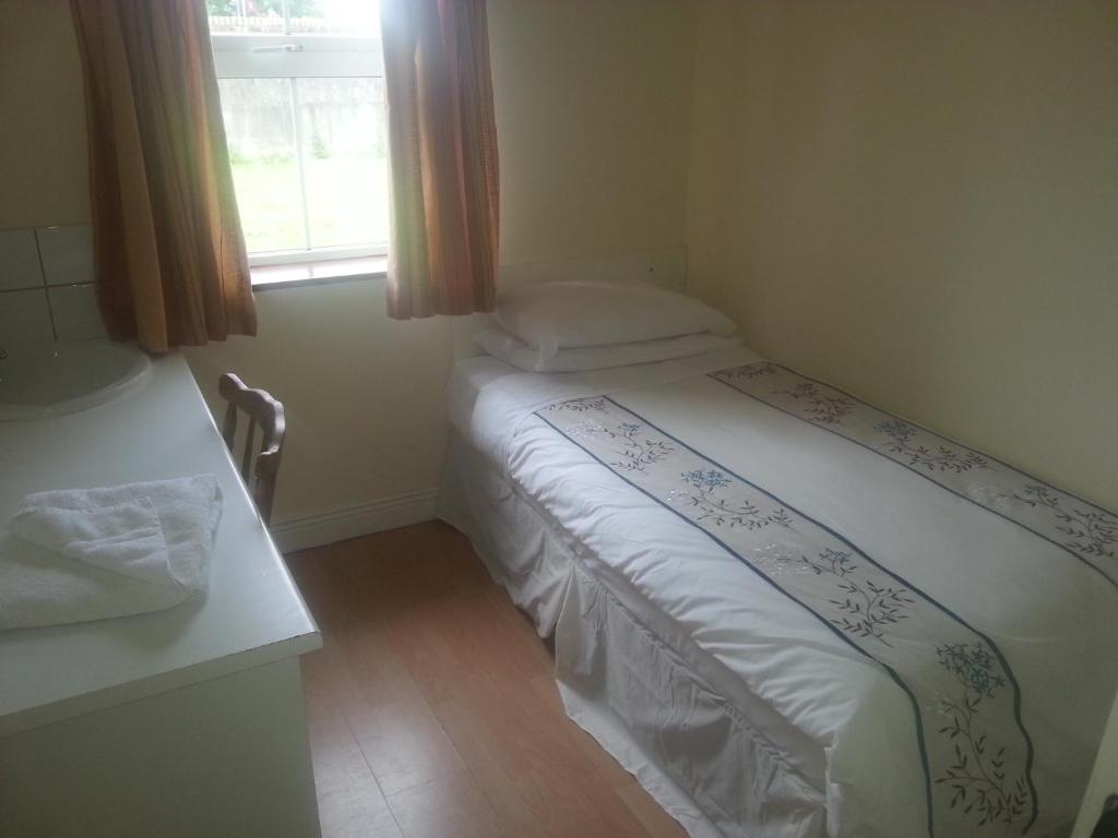 Postel nebo postele na pokoji v ubytování Courtbrack Accommodation - Off Campus Accommodation