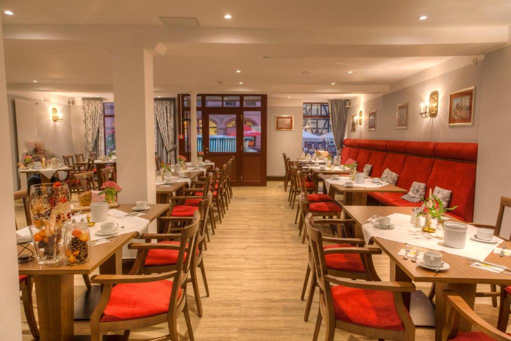 Restaurace v ubytování Hotel Zum Bär