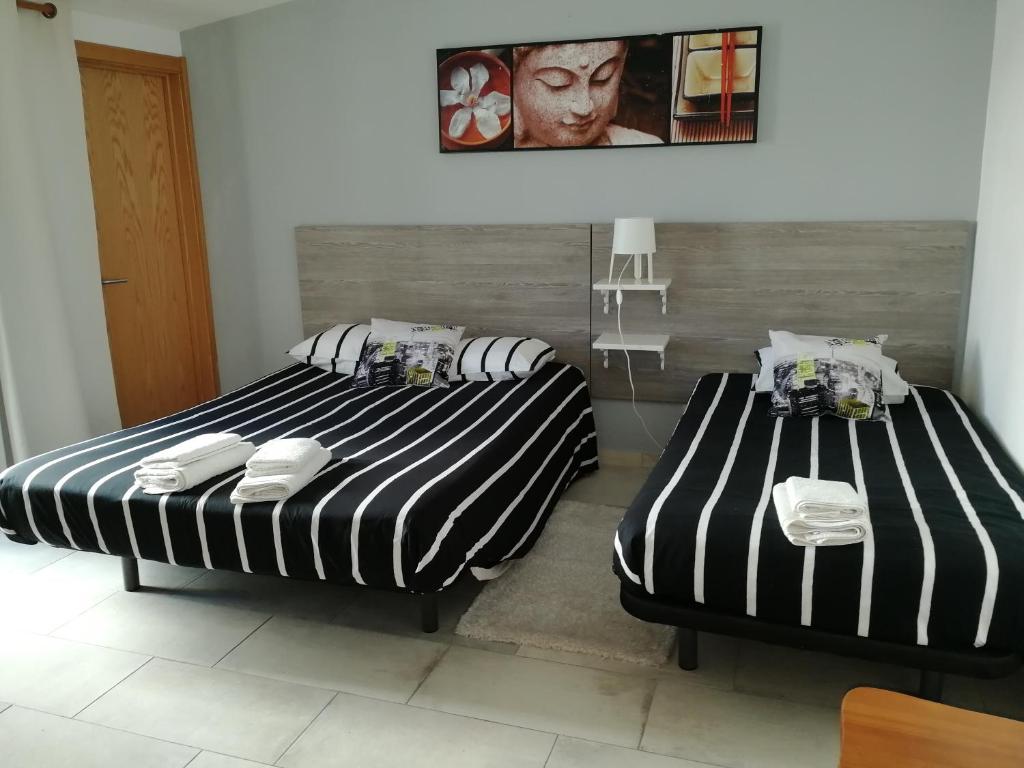Lagos City Center Guest House & Hostel - Apartment With Balcony