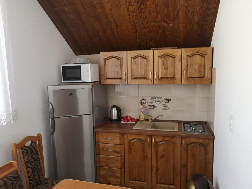 Kuchyň nebo kuchyňský kout v ubytování Privát Bachleda Ždiar