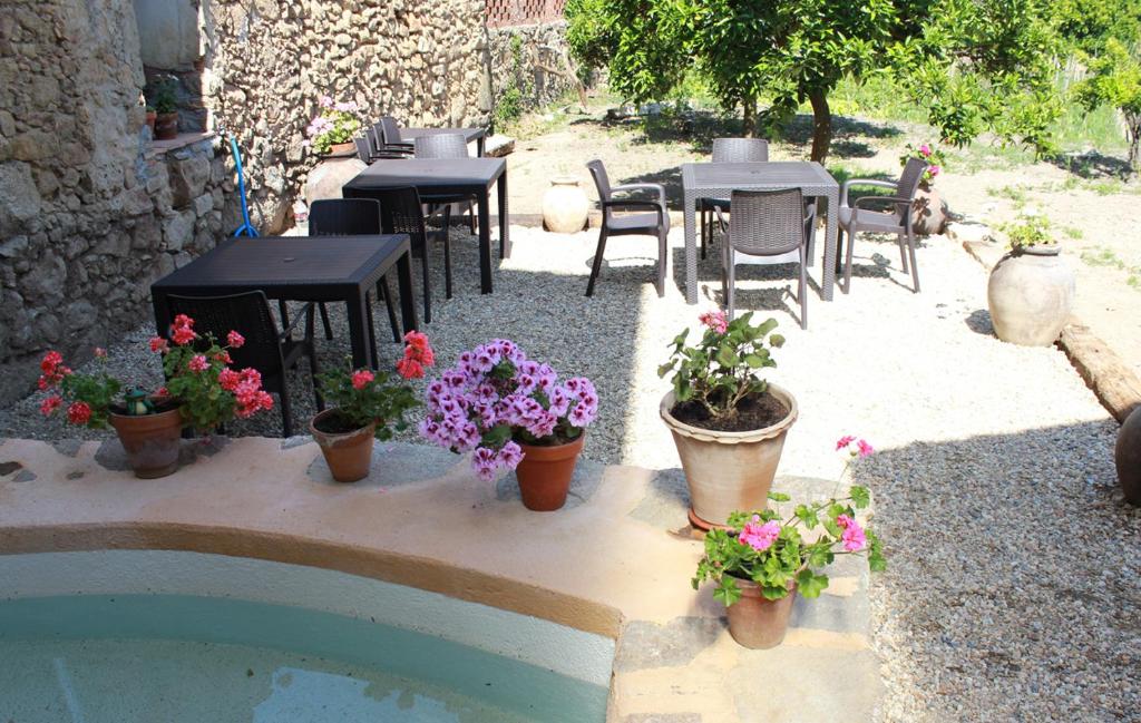Vonkajšia záhrada v ubytovaní Casa Rural Hosteria Cantarranas
