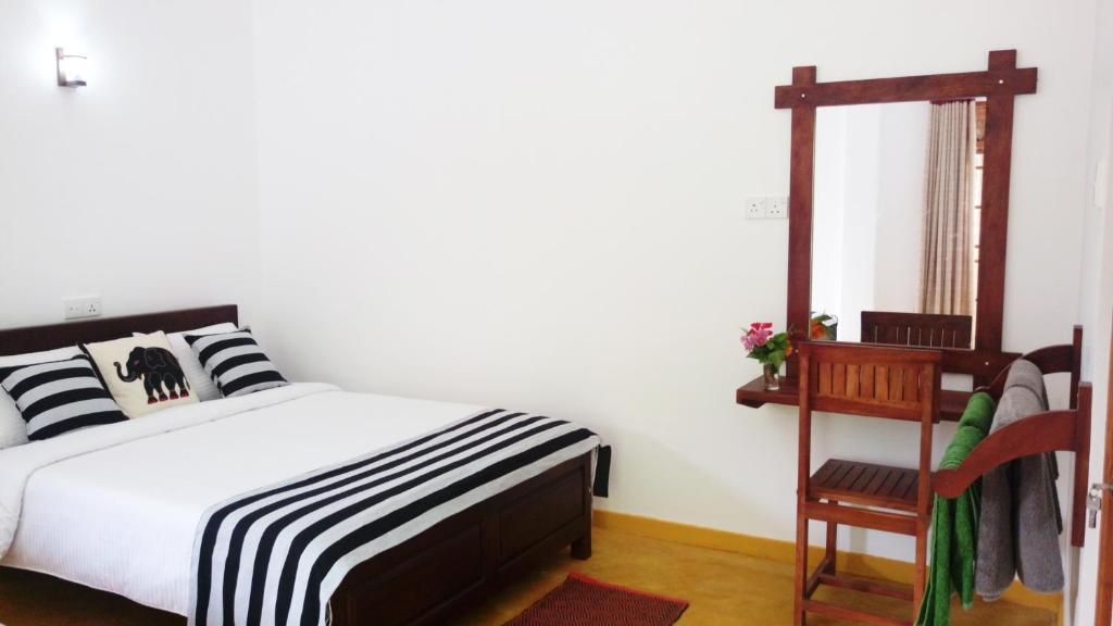 Misty Elegance - Ella. - 4