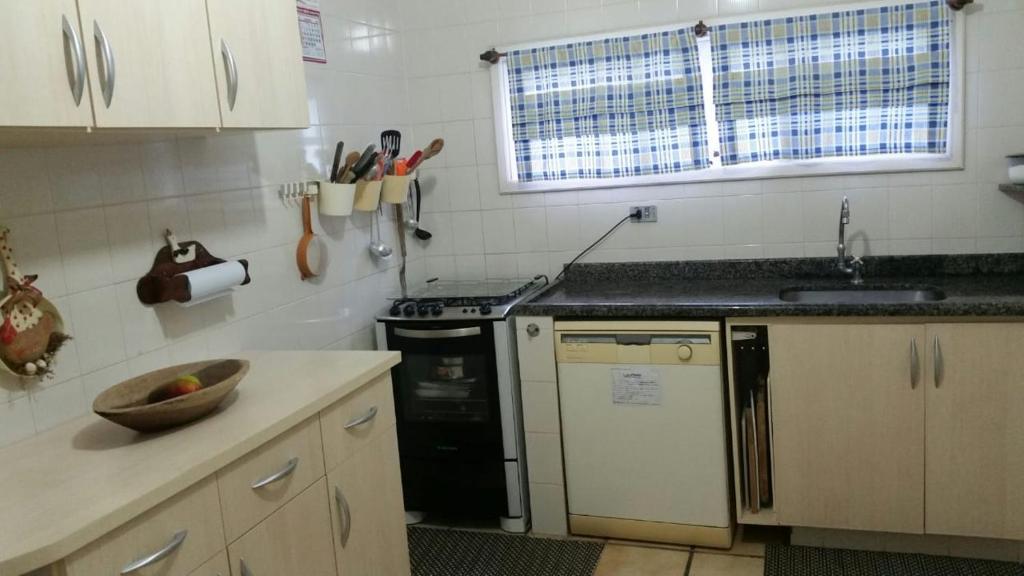  Casa em Itapoá-Thenorio SC