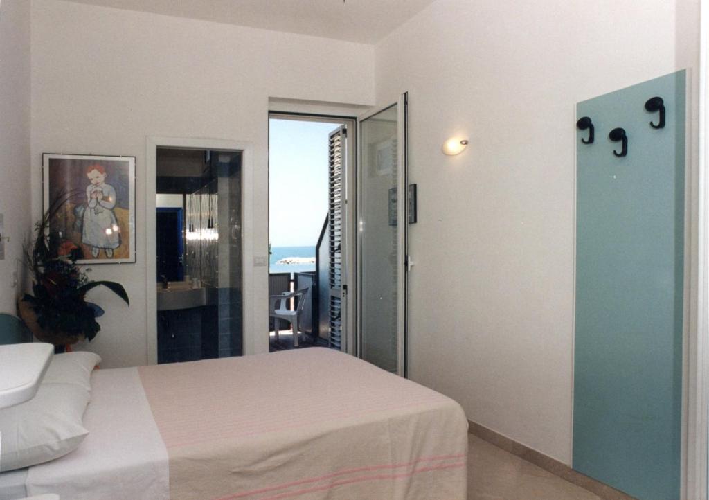 Gallery image of Hotel Cosmopolita in Rimini