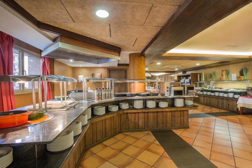 Restaurace v ubytování Hotel Màgic Ski