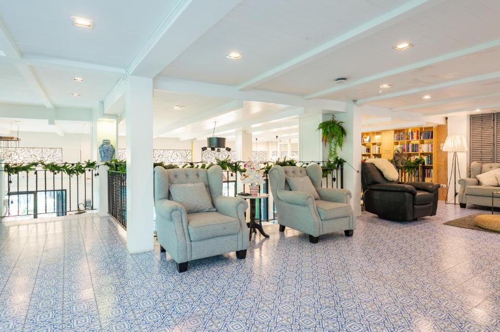 White Ivory Bed And Breakfast - Resim 37