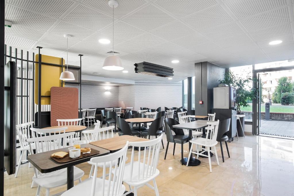 B&B HOTEL Lyon Centre Part-dieu Gambetta - Resim 18