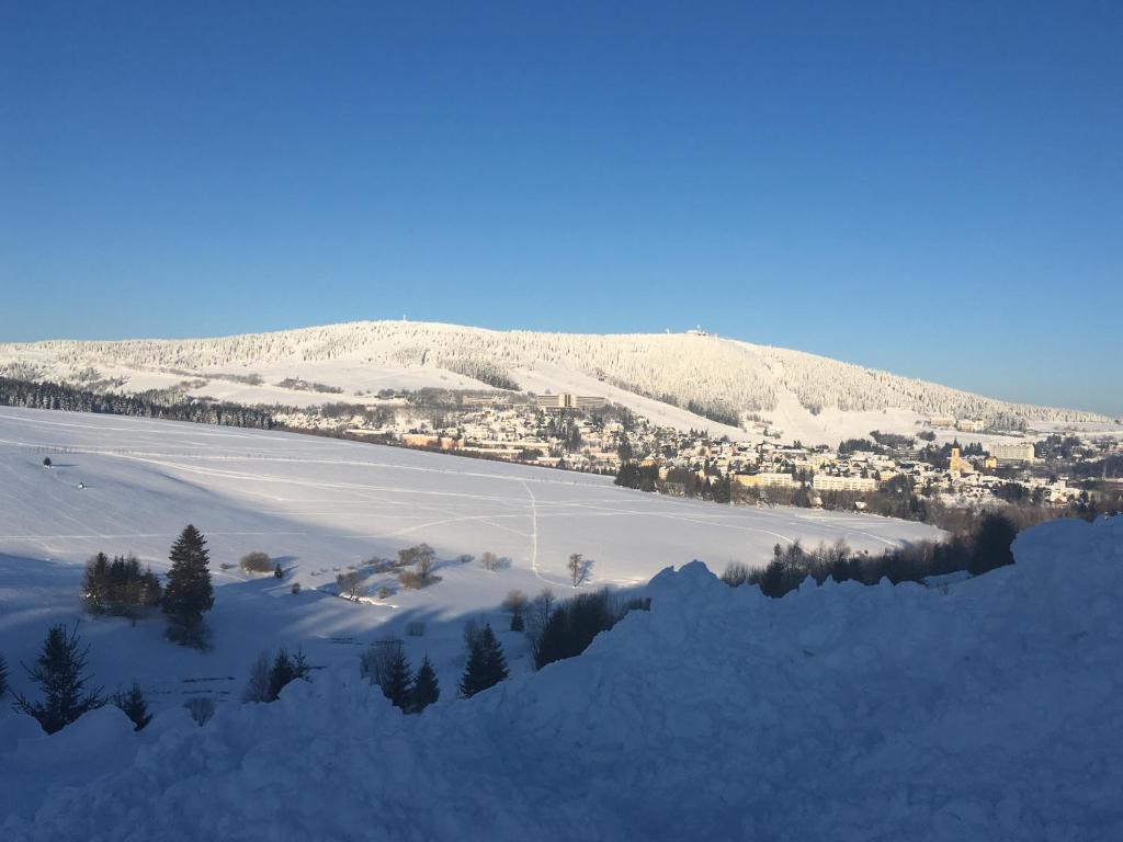 Obiekt Bellevue Keilberg by Mountain ways zimą