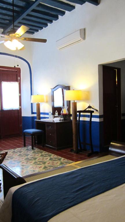 Postel nebo postele na pokoji v ubytování Castelmar Hotel