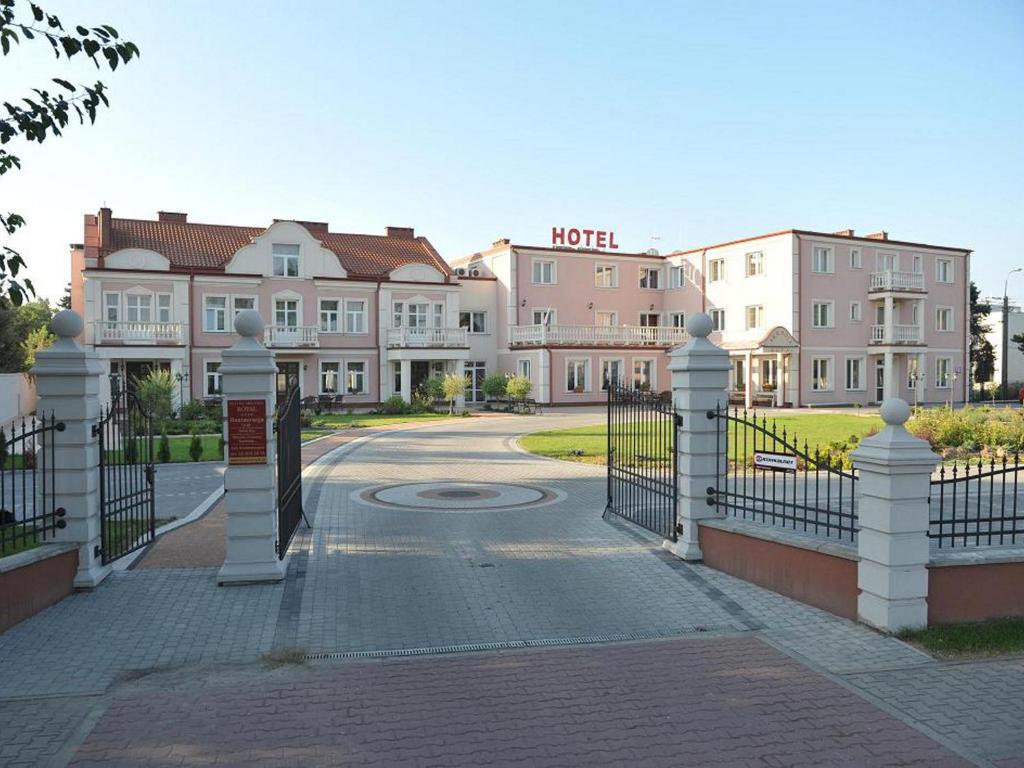 Budova, v ktorej sa hotel nachádza