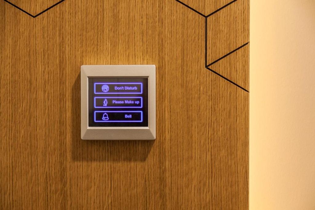 Capri by Fraser Berlin - 6