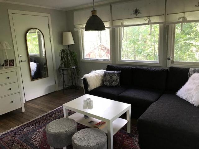 Posezení v ubytování Gästhuset i Åselstad 1