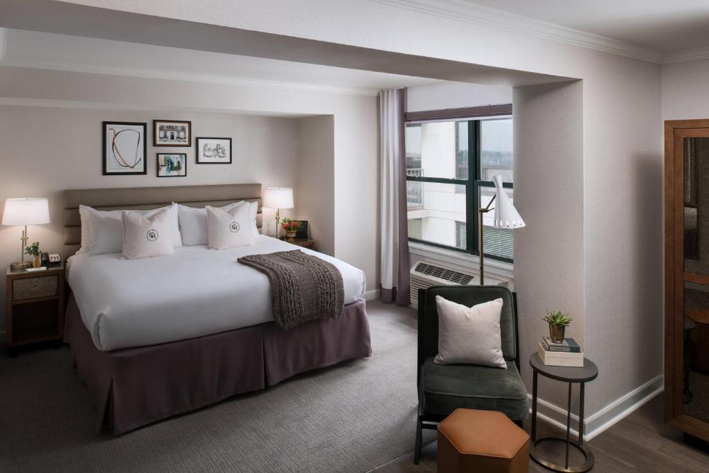 Claridge House - King Room - Disability Access