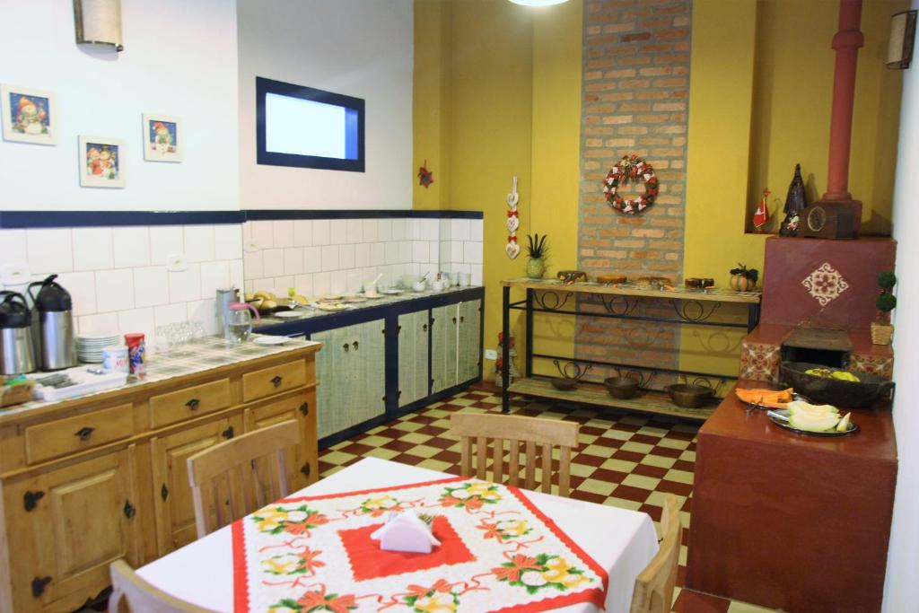  Pousada Villa Parahytinga