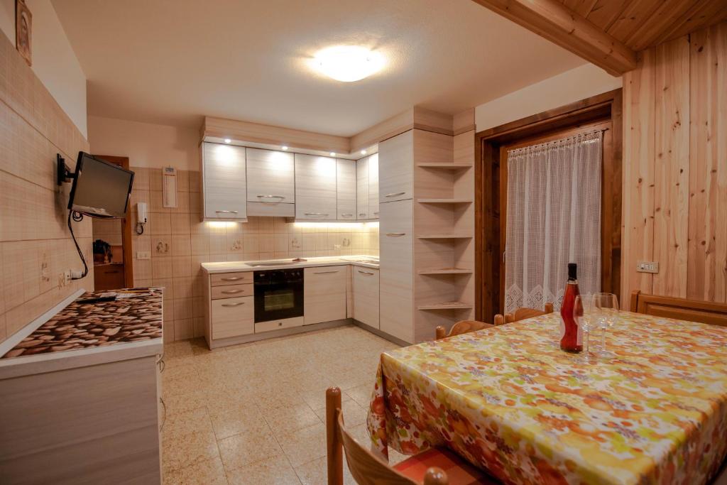 Een keuken of kitchenette bij La Bastiana Apartments