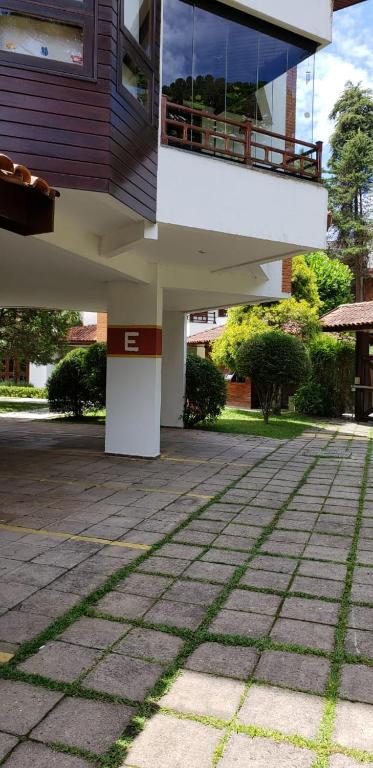  Campos do Jordao Duplex com Varanda Lindo