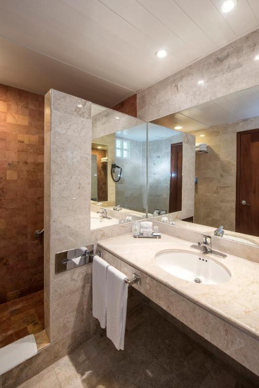 Iberostar Waves Paraíso del Mar - All Inclusive - Last Room Available Single Use
