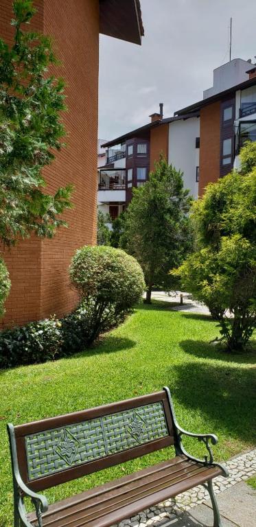  Campos do Jordao Duplex com Varanda Lindo