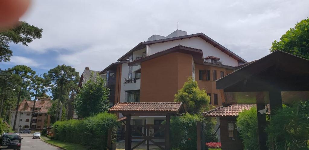 Campos do Jordao Duplex com Varanda Lindo