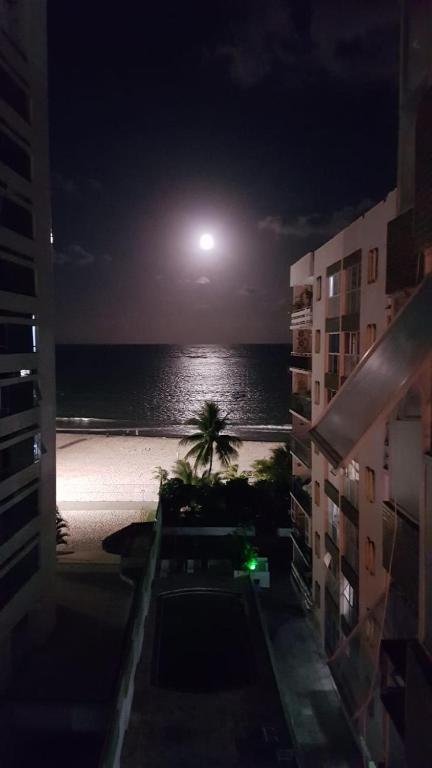  Apto Beira Mar Prox de Recife
