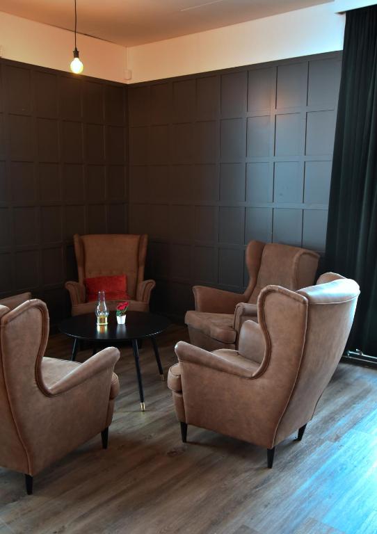 Posezení v ubytování Hotell Årjäng