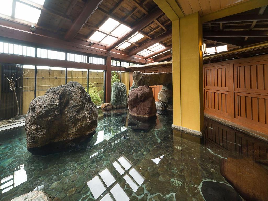Hosté ubytování Yuraku Hotel