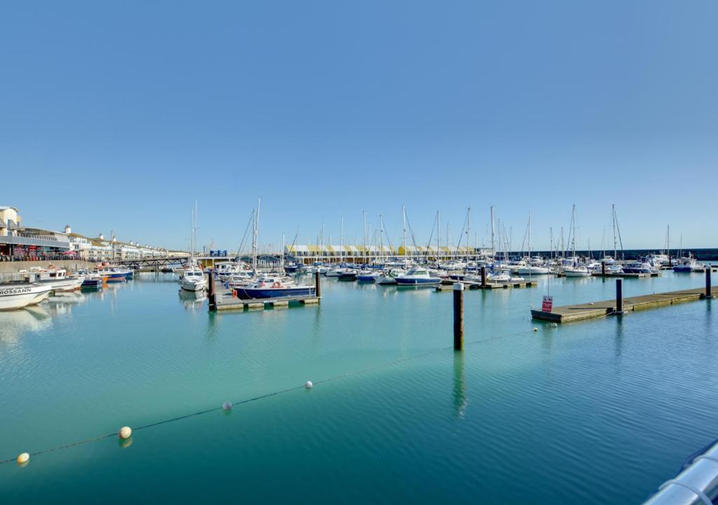 Marina Central
