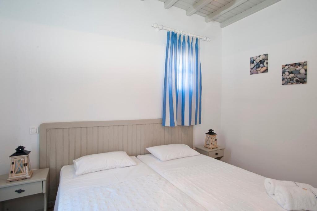 Gryparis' Club Apartments - 19