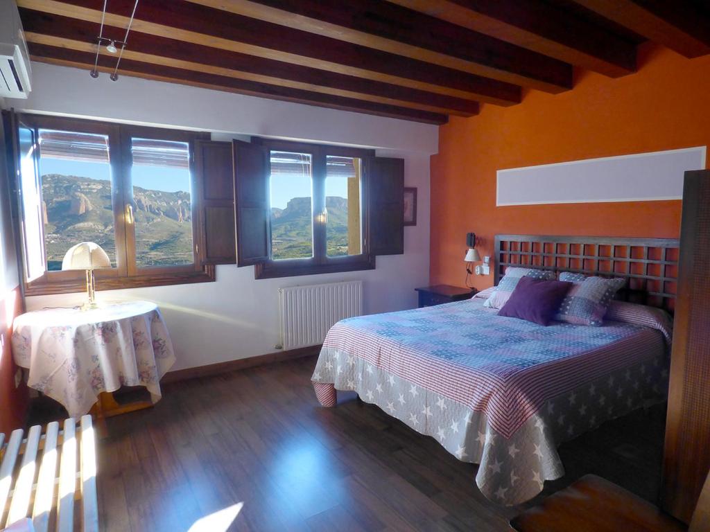 Hotel rural reina Berta - Tweepersoonskamer Met Uitzicht Op De Bergen