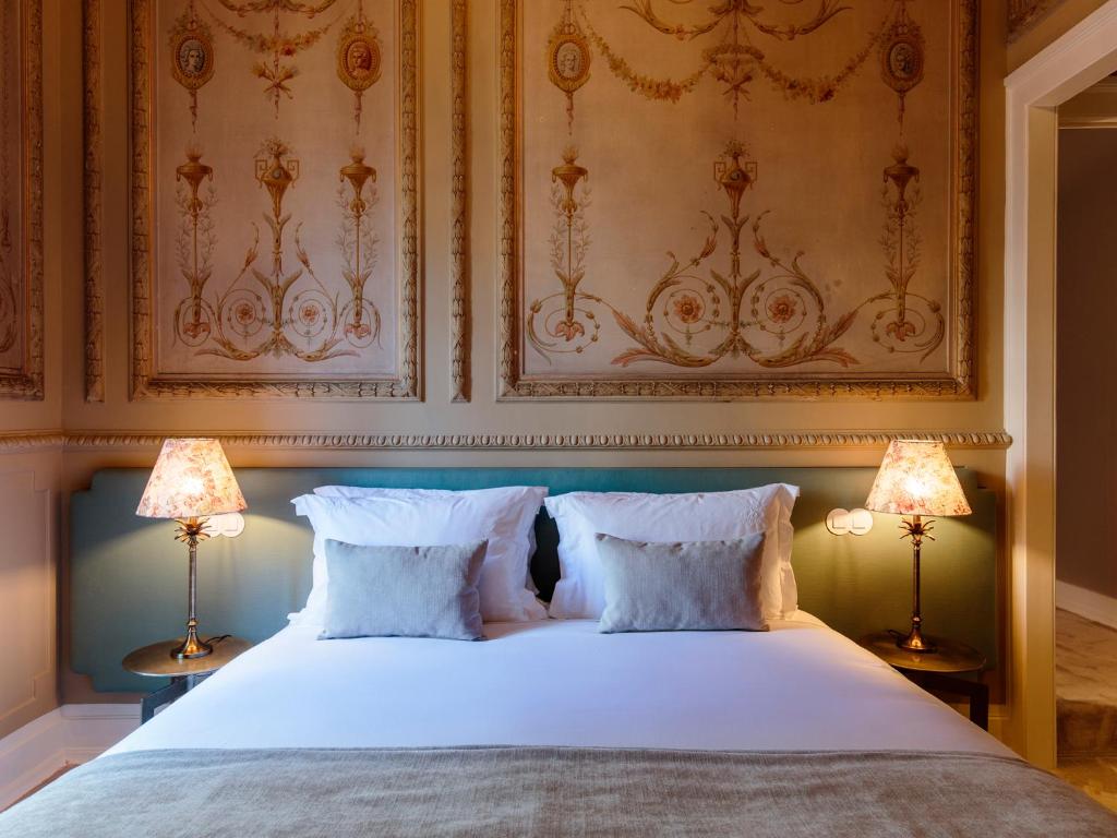 Dear Lisbon - Valmor Palace - 14