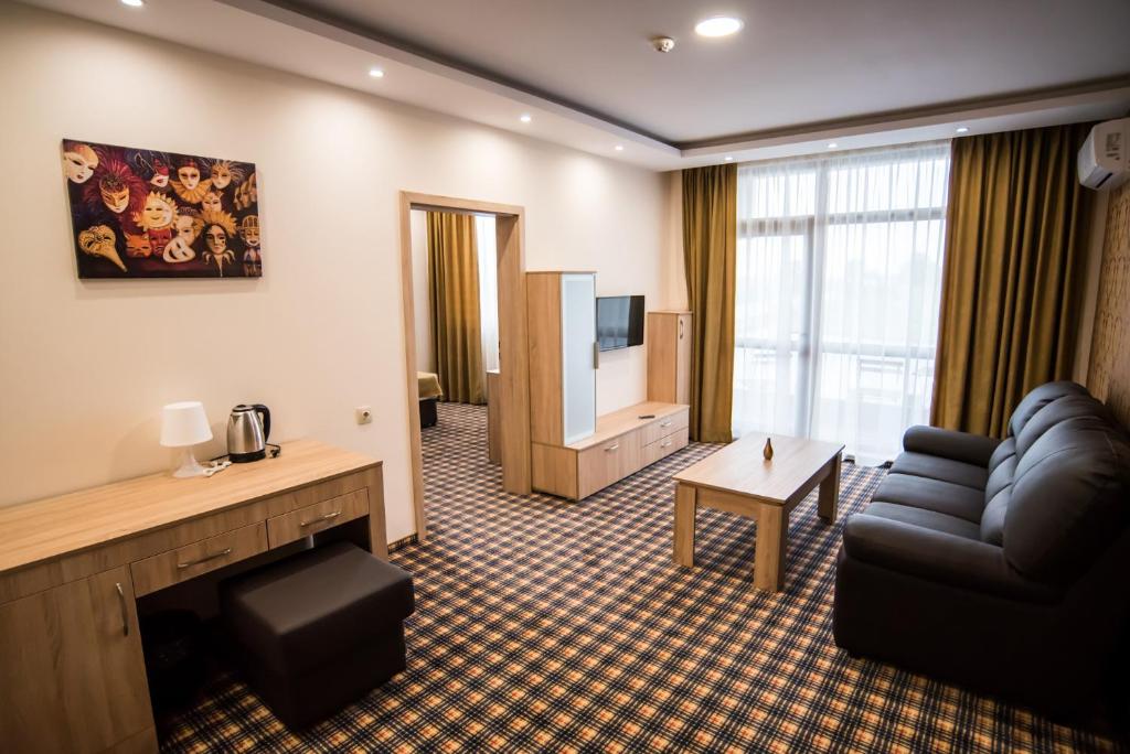 SPA Kompleks Raiski Kat - Apartment With Terrace