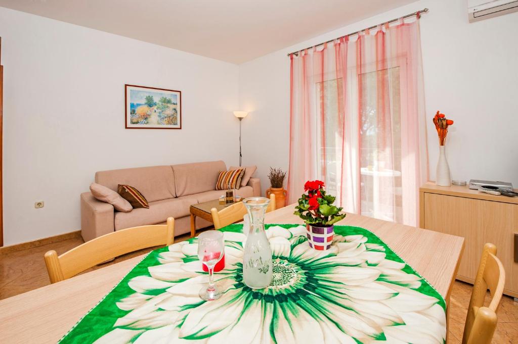 Apartments Bella - 2