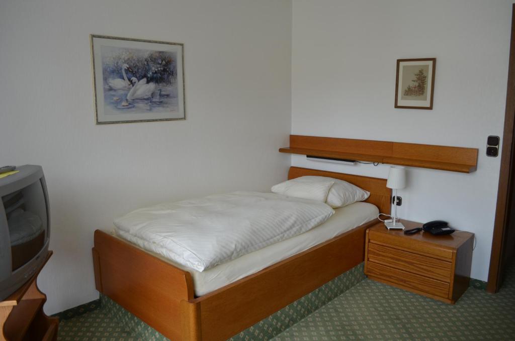 Hotel Zum Goldenen Hirsch - Habitación Individual Para Artesanos Con Balcón