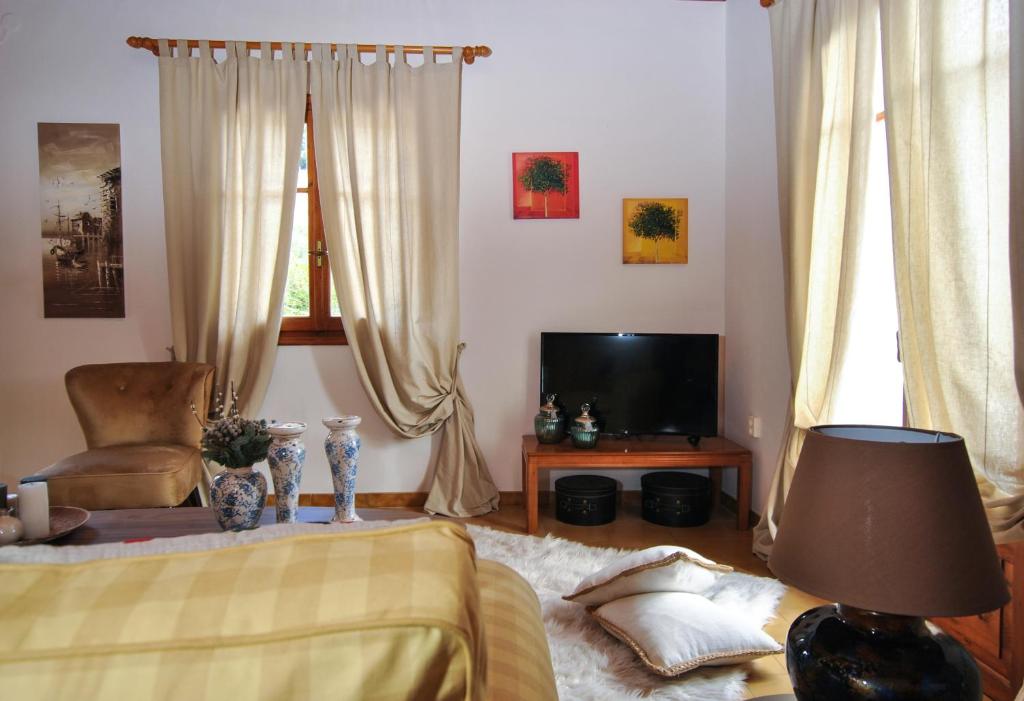 A television and/or entertainment centre at La Nonna Efrosini