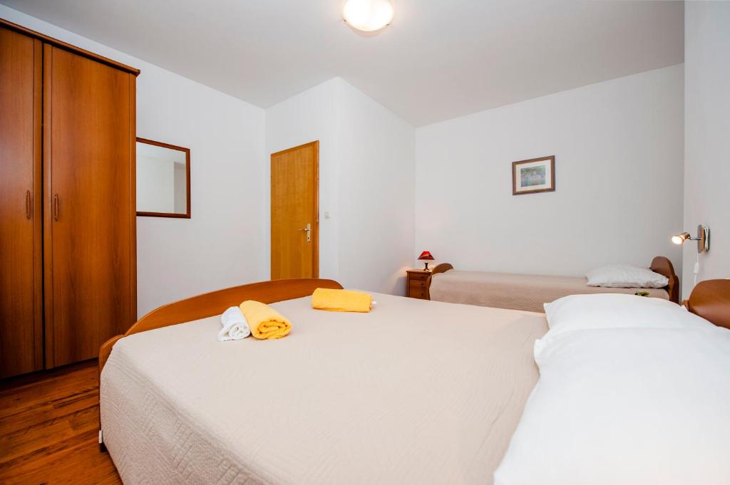 Apartments Bella - 9