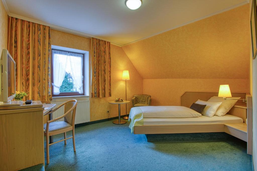 Hotel Kischers Landhaus - Resim 23