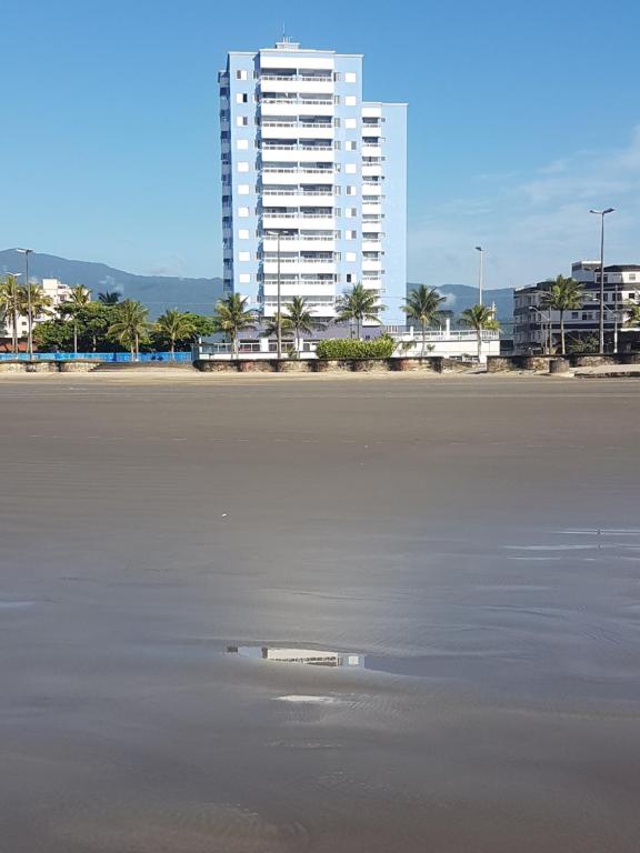  Apartamento pé na areia