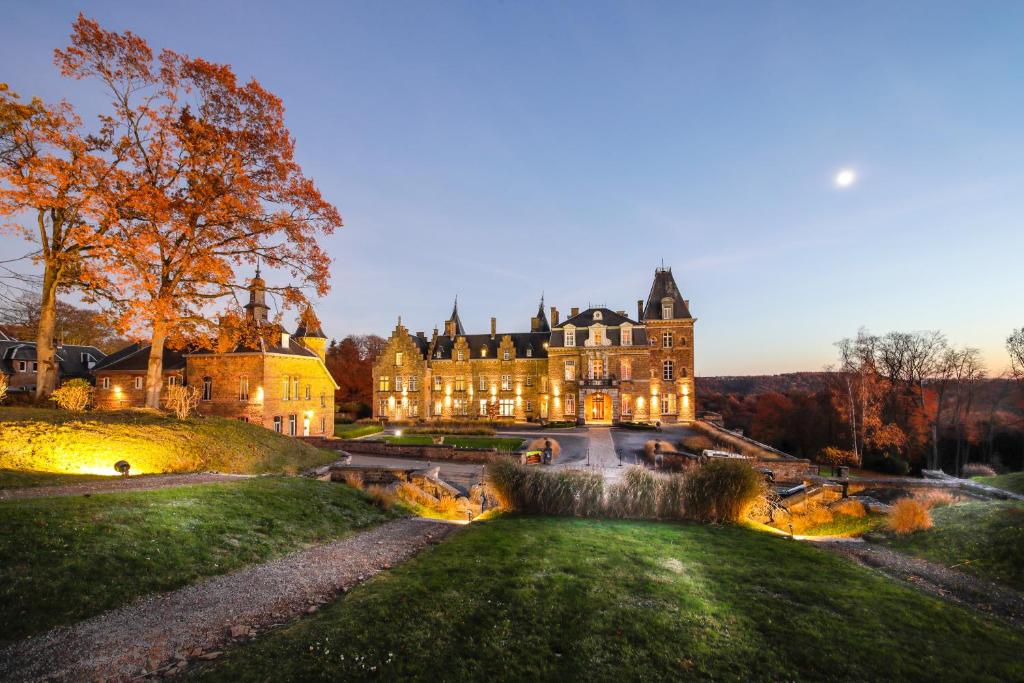 Zahrada ubytování Domaine de Ronchinne - Château et Ecuries