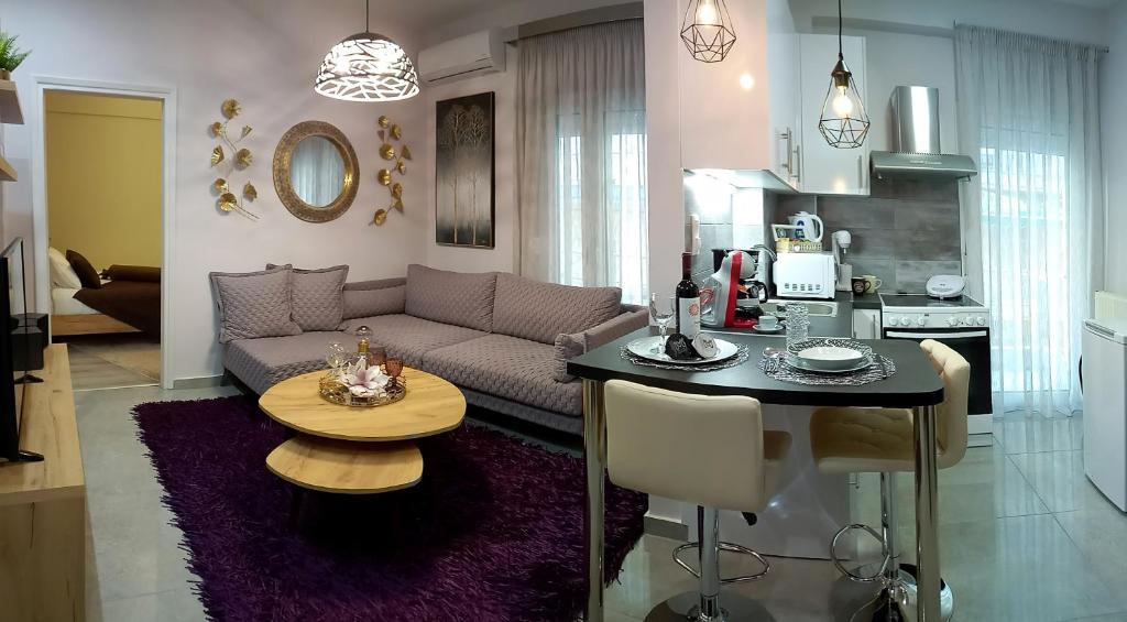Posedenie v ubytovaní Kosmima deluxe Apt.(must)
