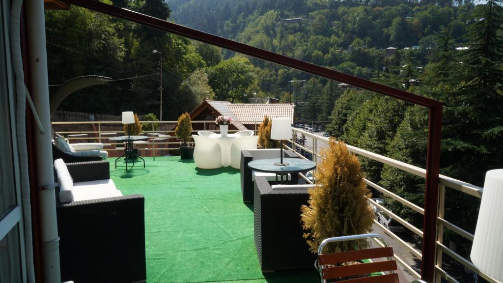 Nespecifikovaný výhled na hory nebo výhled na hory při pohledu z hotelu