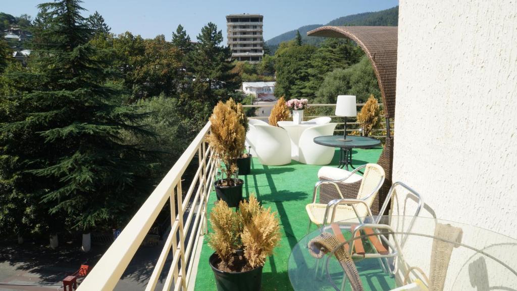 Balkón nebo terasa v ubytování Hotel Borjomi Aisi