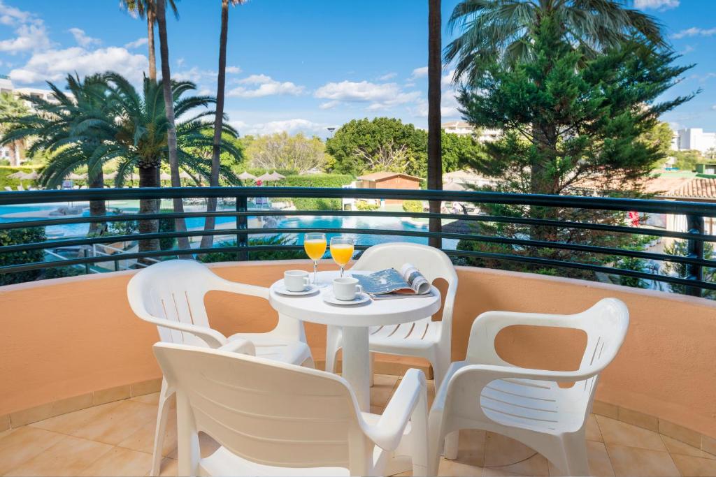 Balkón nebo terasa v ubytování Alcudia Beach Apartments