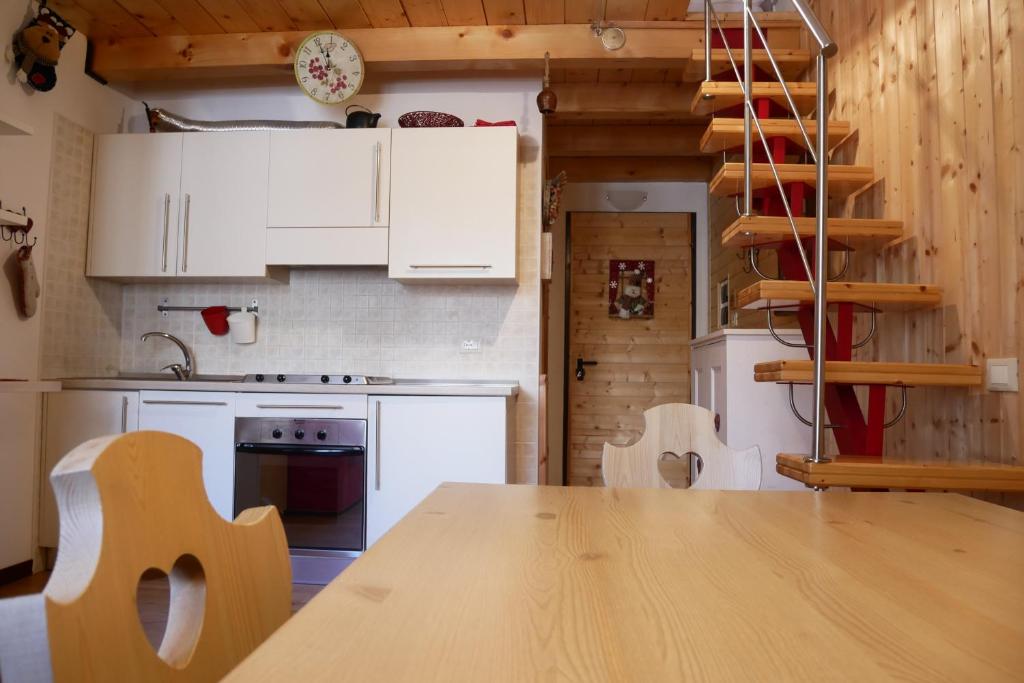Kuchyň nebo kuchyňský kout v ubytování Residence Dei Walser