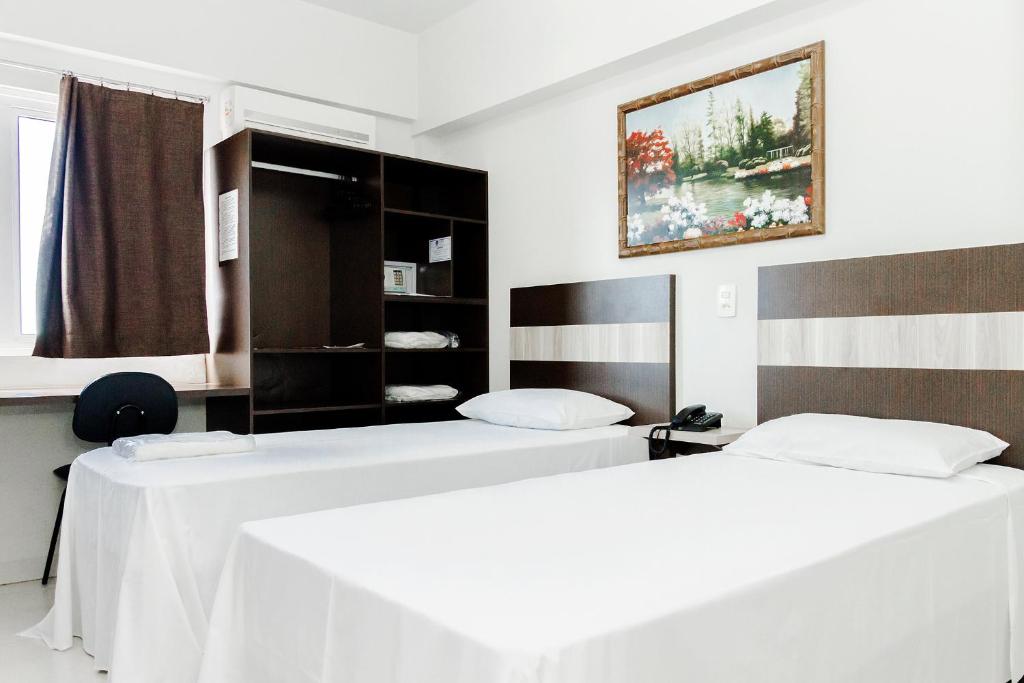  La Vitre Hotel