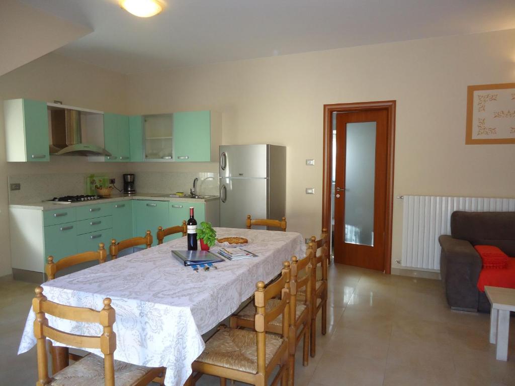 Kuchyň nebo kuchyňský kout v ubytování Villa Ninfea
