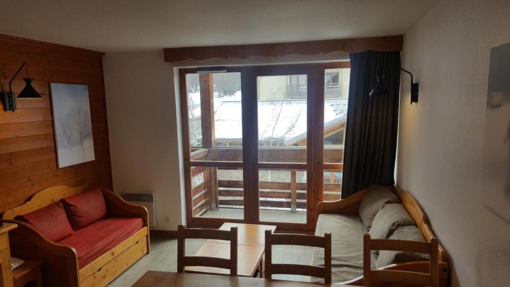 Et opholdsområde på Apartment in Les Chalets du Galibier 1