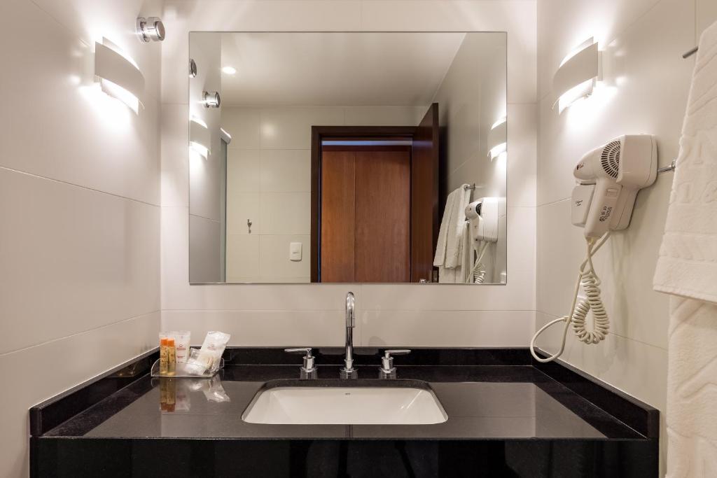  Monthez Hotel & Eventos